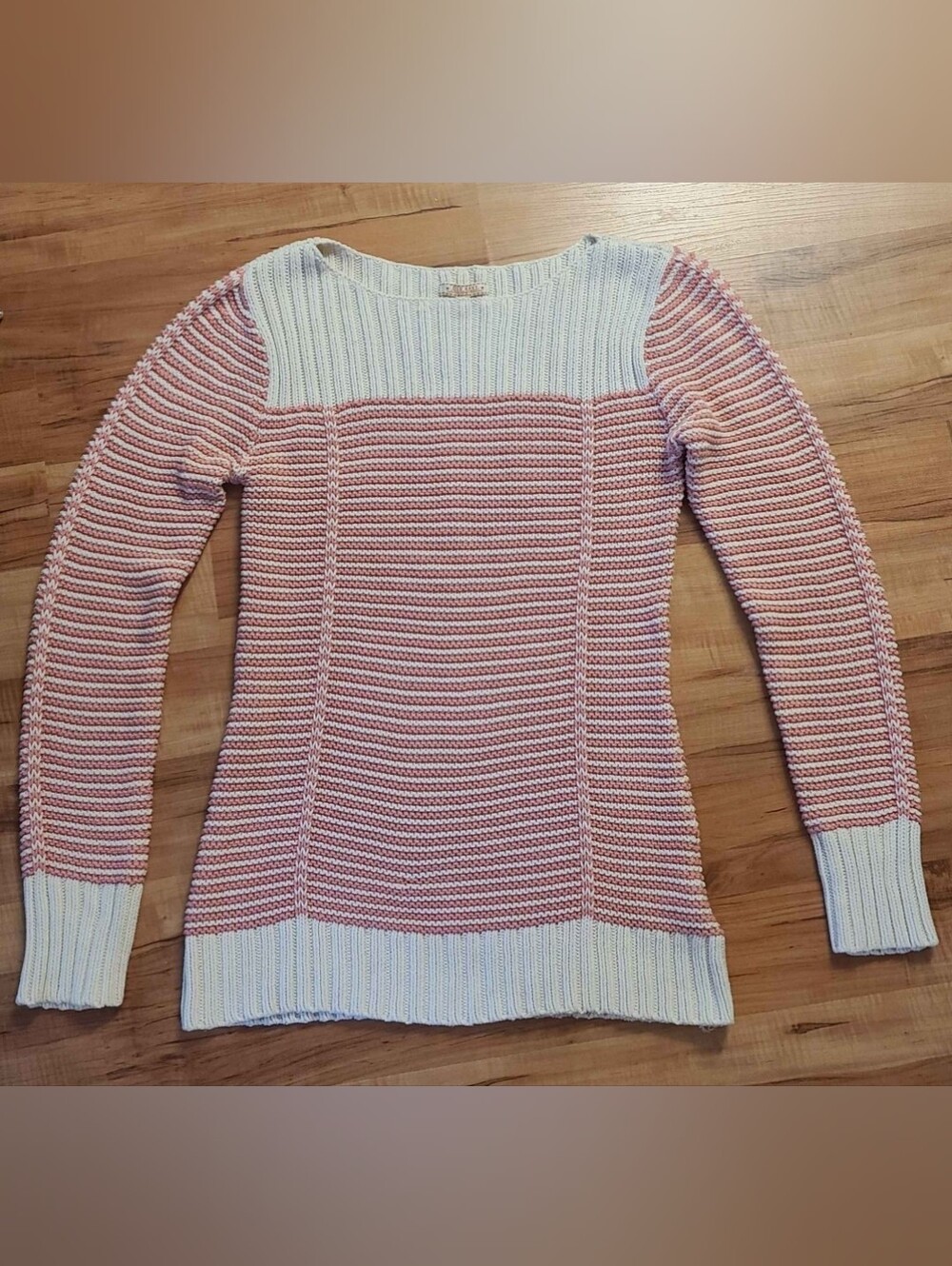 Old Navy knitted sweater - large